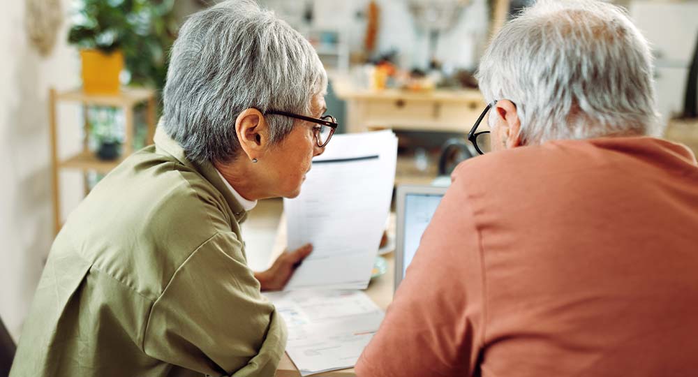 Senior couple consolidates retirement accounts.