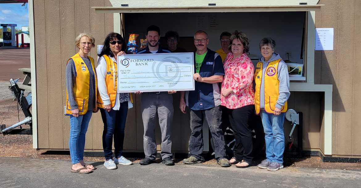 Forward Bank Donates $5,000 toward Dorchester Community Brat Stand
